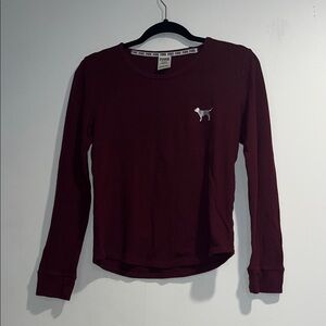 PINK VICTORIAS SECRET burgundy and silver thermal dog pj top